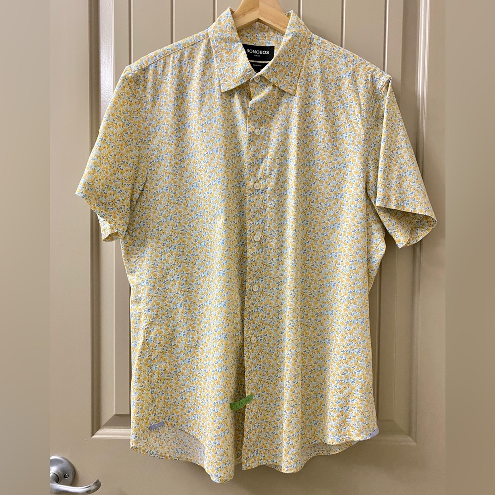 Bonobos Stretch Riviera Short Sleeve Shirt
Shirt Size: L, Shirt Fit: Tailored